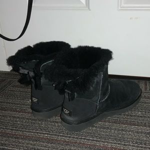 UGG Bailey Bows